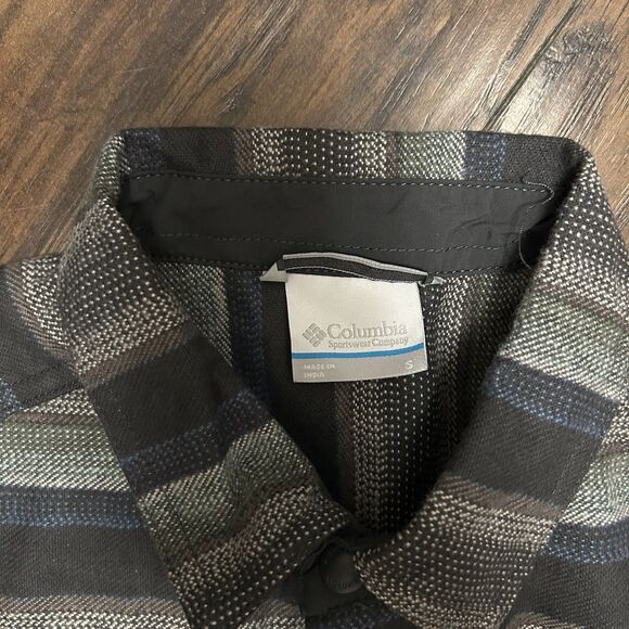 NWT Columbia PFG Men’s Uncharted Over Shirt Long Sleeve Button Up Size Small - Picture 5 of 13